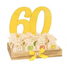 (foto) courtesy of katie autry photography. Bomboniere 60 Anni Compleanno Cesto Con 20 Sacchetti