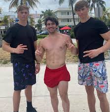 Kevin Diaz | Crew Aesthetics 🧬 | “Ill look you up” 💀😂 | Instagram