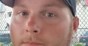 Shane Hollar's Instagram, Twitter & Facebook