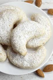 Traditionelle Osterreichische Vanillekipferl Rezept Vanillekipferl Rezeptideen Rezepte