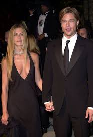 Jennifer Aniston And Brad Pitt Photos Photos 2000 Vanity Fair Oscar Party Brad Pitt And Jennifer Jennifer Aniston Jennifer Aniston Pictures