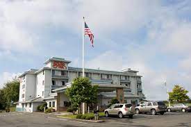 Most places accept cash and major credit cards. Shilo Inns Suites Hotels Locations