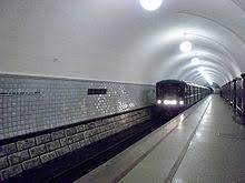 Jun 18, 2021 · пожар в метро киева тушили мокрой тряпкой на швабре / скриншот из видео киев оперативный в киеве на станции метро золотые ворота произошел пожар, который сотрудники решили потушить мокрой. Dinamo Stanciya Metro Moskva Vikipediya