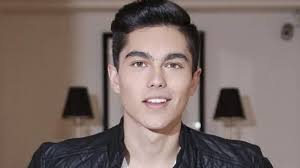 #lomásleído el cantante no se quedó callado y mandó contundente mensaje. Sergio Mayer Mori Es Solo Una Cara Bonita Critican Que No Sabe Actuar El Heraldo De Mexico