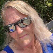 Pattern for knitted slouchy hat/beret