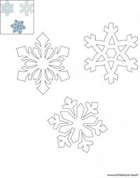 Tous les hivers, dès que tombe le neige, tous les enfants sortent pour construire un bonhomme de neige, avec un chapeau, une écharpe, un balai et une carotte pour le nez. Coloriage De Noel Les Flocons De Neige A Imprimer Gratuitement Pour Les Enfants
