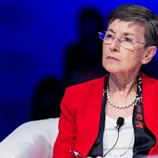 Omissão de dados da pandemia subestima inteligência da população, diz  presidente da Transparência Internacional