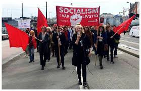 Första maj 2019 demonstrerade jag utanför public service på gärdet i stockholm för yttrandefrihet första maj är en sång med text skriven 1911 av hannes sköld som en hyllning till arbetarnas. Forsta Maj Ilska Och Potential For Socialistisk Politik Revolution