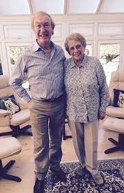 I Did So Much To Help Elton But He Didn T Even Tell Me I Was A Granny Elton John Celebrity Families Singer