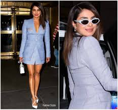 Priyanka Chopra In Dion Lee Late Night With Seth Meyers Fashionsizzle For example, she told how she would pronounce each and every 'r' in the word 'terrorism' but for american accent, she had to roll them all out and say 'terism'. priyanka chopra in dion lee late