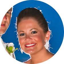 Eva Mulligan's Instagram, Twitter & Facebook