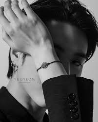 Jackson wang is currently working on his label team wang and youngjae has signed with sublime agency. Aomgofficial On Twitter ìœ ê²¸ Yugyeom Yugyeom Official Merch Jewelry Collection Dandelion Https T Co Wl3hmuohcj More Info Soon Yugyeom ìœ ê²¸ Yugyeom Dandelion Aomg Https T Co Ml0ekzrzkd