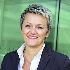 Mitglied des bundestages, bündnis 90/die grünen im bundestag Renate Kunast Im Interview Ich Habe Kein Eigenes Auto Planet Interview
