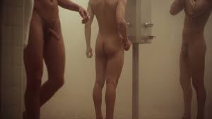 Jacob Elordi hung hand wrap