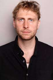 Peter McNally : A biografia