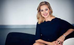 Autorka i współautorka książek o tematyce biznesowej i coachingowej, w tym bestsellera „kobieta niezależna. Kamila Rowinska Niezalezna I Asertywna Wywiad Portal Lifestylowy Miasto Kobiet