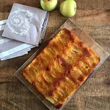 Gateau Aux Pommes Caramelisees Fondant A Souhait La Recette Vous Interesse Miam Yum Gateau Aux Pommes Caramelisees Gateau Aux Pommes Pommes Caramelisees