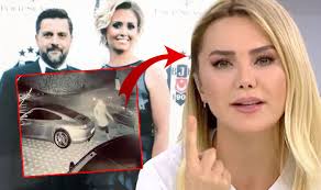 Şafak mahmutyazıcıoğlu'na ait boşanma kararını paylaşan ece erken hakkında soruşturma başlatıldı. Cumhuriyet Yasam Ece Erken Sevgilisi Safak Mahmutyazicioglu Nun Esinin Arabasina Saldirdi Iddiasi Video Http Www Cumhuriyet Com Tr Video Ece Erken Sevgilisi Safak Mahmutyazicioglunun Esinin Arabasina Saldirdi Iddiasi 1726791 Facebook