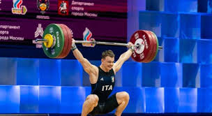 Mirko zanni, 23 anni, già argento europeo ad aprile a mosca, ha alzato complessivamente 322 kg, nuovo record italiano. Bghp162keyu6gm