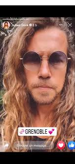 J'adore ses lunettes. Savez-vous où l'on pourrait les trouver?