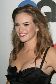 Glenn Phifer sobre Danielle Nicole Panabaker, Danielle Panabaker Papel de  parede de celular HD