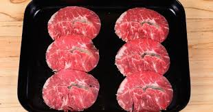 Coat the steak thoroughly on both sides, then let it sit uncovered in the fridge for two hours until a crust develops on the meat. How To Braise Mock Tender Steaks Livestrong Com Chuck Steak Recipes Beef Chuck Mock Tender Steak Recipe Tender Steak