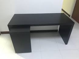 The lacquer gives a durable finish which protects the veneer against moisture and scratching, and is easy to wipe clean. Ikea Malm Desk With Pull Out Table Furniture Home Living Furniture Tables Sets On Carousell