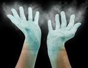 نتیجه تصویری برای تصاویر بی حسی و سوزن سوزن شدن دستها و پا ها