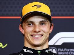 Darcy Mooney's Instagram, Twitter & Facebook