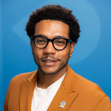 Barrington Davis_headshot