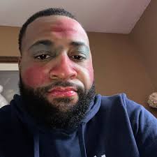 Dad surprises family with bachelor's degree from same university as  daughter