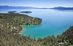 Člq̓etkʷ) is a large natural lake in northwest montana and is the largest natural freshwater lake by surface area that is west of the source of the missouri river in the contiguous united states. Flathead Lake Columbia Falls Area Chamber Of Commerce