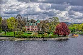 Feb 09, 2017 · djurgården (or kungliga djurgården) is an island in central stockholm. Castle Like Villa Tacka Udden On The Island Of Djurgarden In Stockholm Sweden Editorial Photography Image Of Leafless Architect 149798912