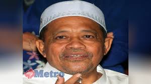 For faster navigation, this iframe is preloading the wikiwand page for shahidan kassim. Siapa Habaq Kena Strok Shahidan