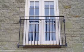Galvanized And Powder Coated Mild Steel Byron Juliette Balcony Compliant With Building Regulations Paris Balkon Dachboden Renovierung Balkon Dekor