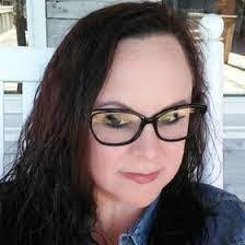 Tracy Swaim's Instagram, Twitter & Facebook