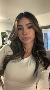 Alyssa Bare's Instagram, Twitter & Facebook