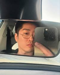 New single 꽃 <Flower> is out now! Big love to friends, who supported this  new single and waited it for so long. HugeHuge thanks to my co-producer &  mixer @niellkim_, mastering engineer @