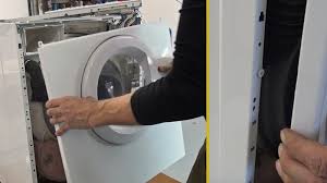 Meist haben kleine waschmaschinen keine klassenzuweisung oder aber mindestens die energieeffizienzklasse a, die als mindeststandard für neu auf dem markt kommende waschmaschine nach eu verordnung, gilt. Waschmaschine Lauft Aus Turdichtung Wechseln Bauknecht