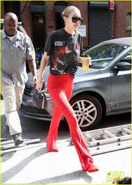 Gigi Hadid Rocks Vintage Star Wars T Shirt Red Bell Bottoms Vintage Star Wars Bell Bottoms Summer Fashion