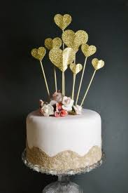 Uk Readers Win Tickets To The Exclusive Etsy Wedding Fair Opening Night Wedding Cake Toppers Unique Unique Wedding Cakes Wedding Cake Toppers