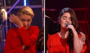 Emma has sported a number of different hairstyles over the years, from a brunette bob to a dark pixie cut and long platinum. The Voice Kids 2019 Emma Willis Breaks Down After Judges Reject Young Contestant Newsgroove Uk