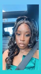 Akelia D. Weaveologist