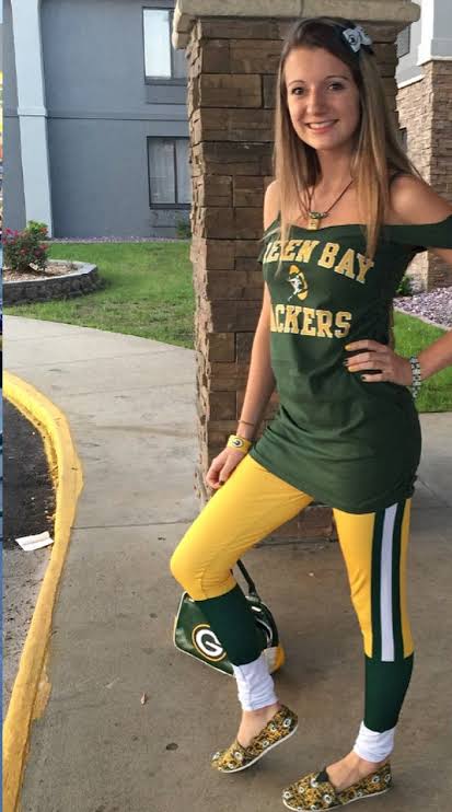 Packers game day outfit ideas | Packers game day outfit women, Sporty girls,  Greenbay packers