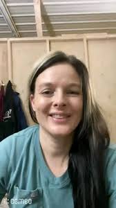 Honey, you're looking at my post, and you can't even say hi to me or you  don't love me anymore💔💔 Lisa kelly