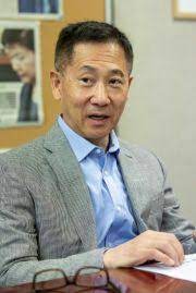 뉴스엔 김노을 기자 배우 권영찬이 '오월의 청춘'으로 그날의 아픔을 가진 청춘을 진정성 있게 그려냈다. ì‹œì‹œë¹„ë¹„ ì €í•™ë…„ ë°±ì¸ ì¤'ë…„ ì‚¬ë§ë¥  ë†'ì•„ì§„ ì´ìœ  ì•„ì‹œì•„ê²½ì œ