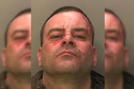 Worthing: Sussex Police hunt for wanted man Bruce Dewey