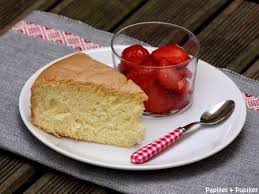 6 Jaunes D œufs 7 Blancs D œufs 150 G De Maizena 180 G De Sucre En Poudre 1 Citron Bio Le Ze Gateau De Savoie Recette Gateau De Savoie Recettes De Cuisine