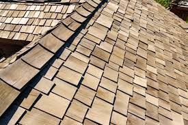 The anticipated life span for most wood shake roof installations is between 30 and 40 years. Top Milwaukee Cedar Shake Asphalt Roofing Company Jm Remodeling