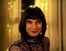 Liev Schreiber In Mixed Nuts Celebrities Male Famous Men Celebrities